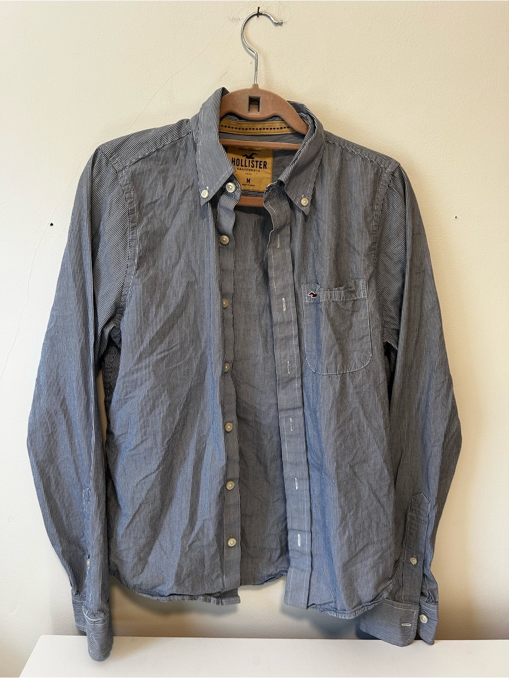 Hollister Men's Button-Down Shirt in Blue Gray